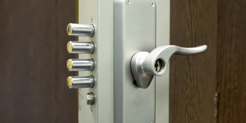 bs3621-locks.webp
